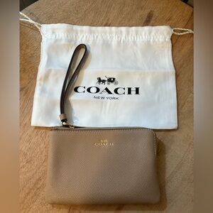 Coach Corner Zip Wristlet